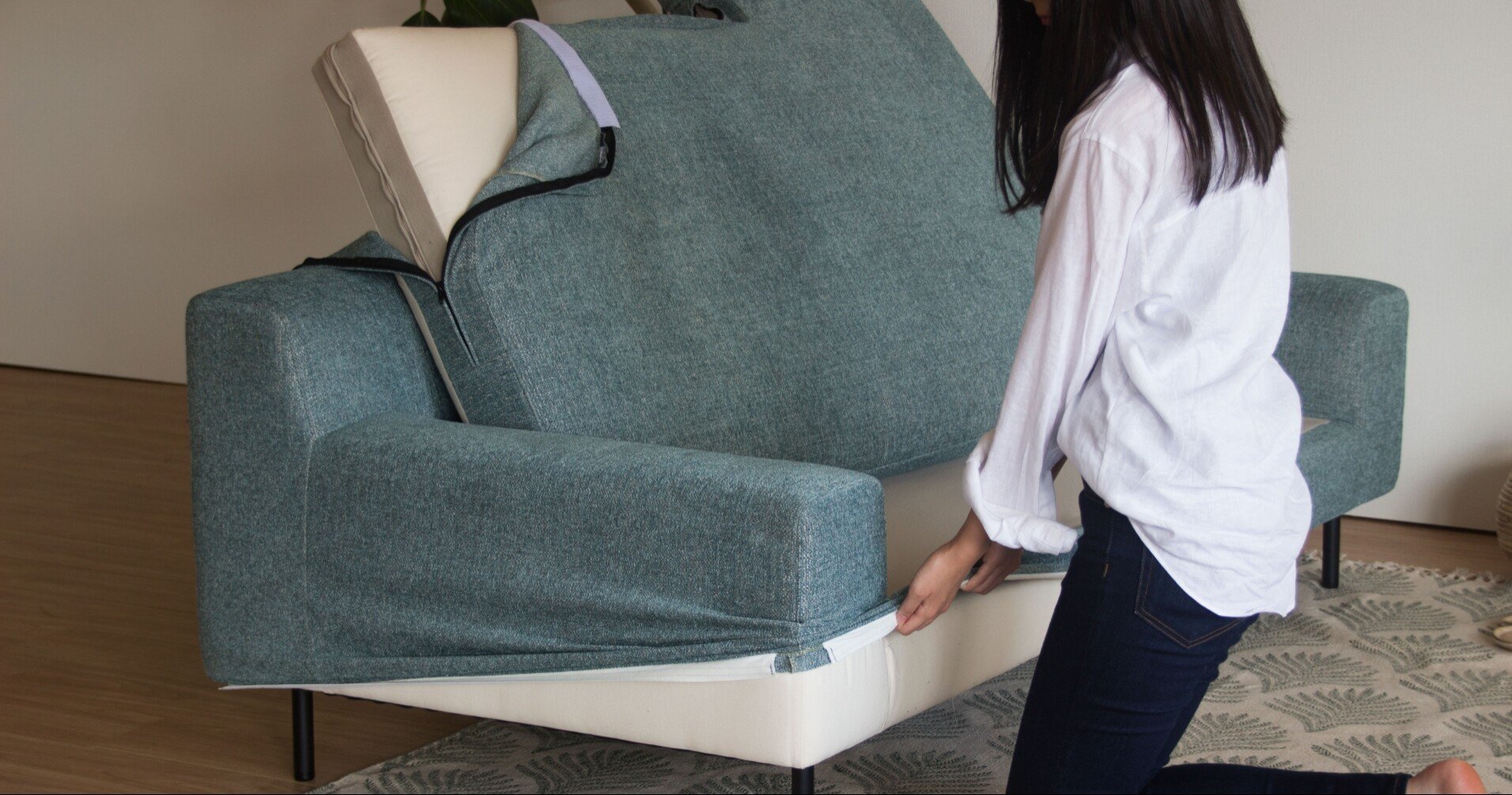 ソファー　ミキモク　メープル　汚れにくい生地 汚れを落としやすい布のソファは、安心して使える｜INEMU