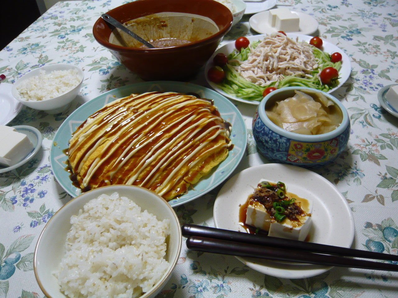 今日の晩御飯 ご飯 バンバンジー とんぺい焼き 冷奴 常備菜 急に暑くなったので 夏メニューです 水野かつひこ Note 今日の晩御飯 ご飯 バンバンジー とんぺい焼き 冷奴 常備菜 急に暑くなったので 夏メニューです 水野かつひこ Note