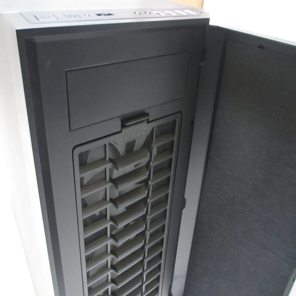 脱・光り物PC：Antec P101 Silentへケース変更・概要紹介編｜香月聡司