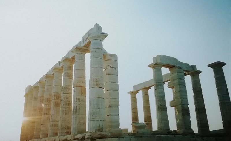 スニオン岬の夕陽と 一生懸命なドライバーさんと 親切な見ず知らずの紳士の思い出 うしみ Note スニオン岬の夕陽と 一生懸命なドライバーさんと 親切な見ず知らずの紳士の思い出 うしみ Note