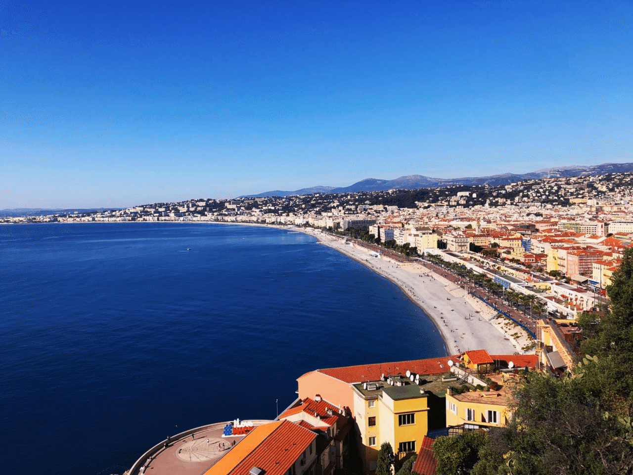 明日は予告日 落ち着かないといけないが 全く落ち着かないという状況 心臓バクバクしてます 物事 悪い方向へ考えないようにしないとですね なるようにしかなりませんものね 今日は早よ寝ます こ え Note