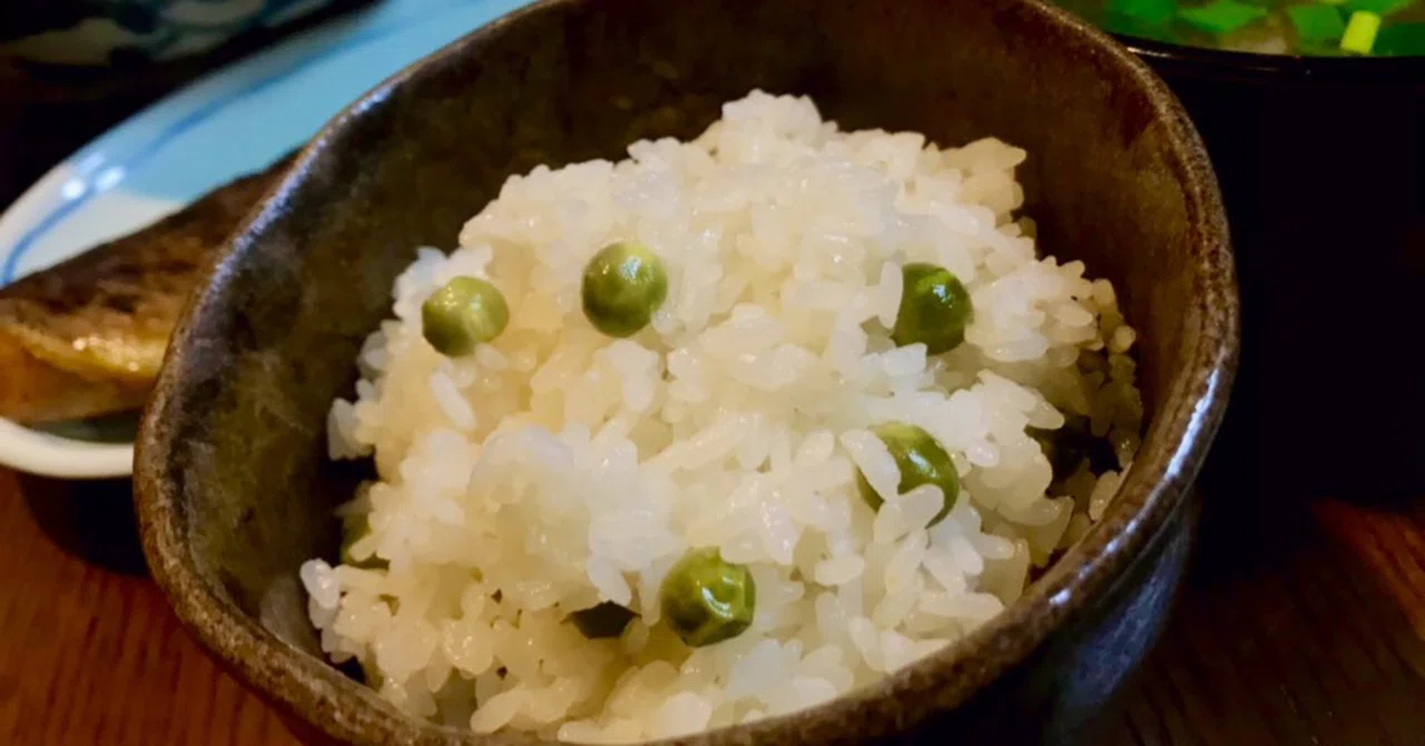 サヤの出汁で味重視の豆ごはん。｜マツダミキヲ 料理人
