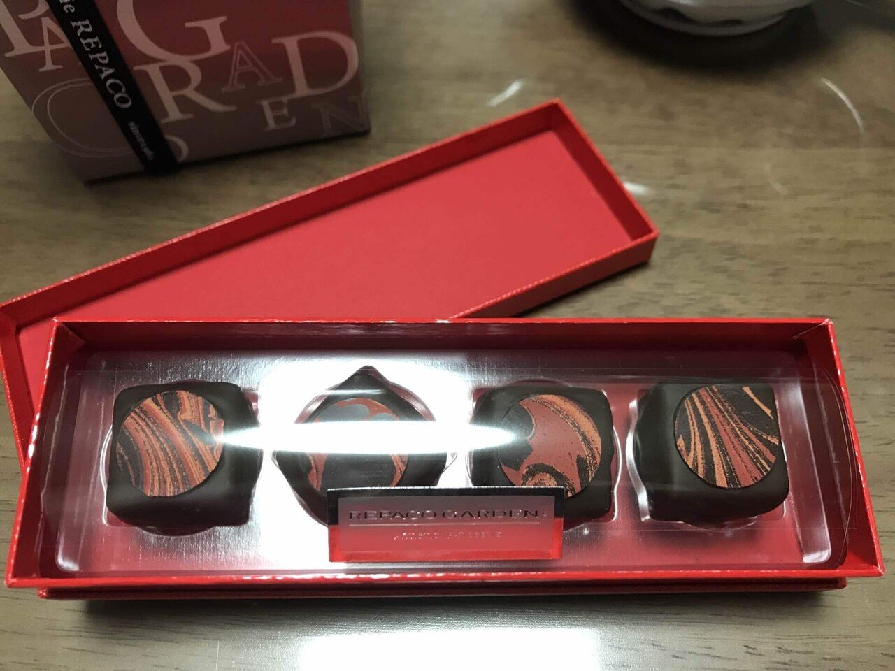 チョコレートもらった バレンタインデーとホワイトデーは美味しいチョコが沢山売ってるから嬉しい 中に生マシュマロとナッツが入ってて美味でした Min Note チョコレートもらった バレンタインデーとホワイトデーは美味しいチョコが沢山売ってるから嬉しい 中に生マシュマロとナッツが入ってて美味でした Min Note