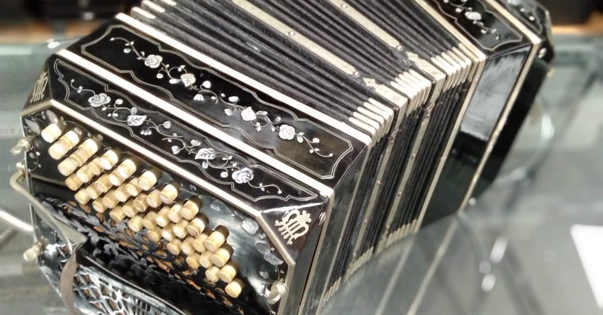 AAバンドネオン Alfred ArnoldアルゼンチンタンゴBandoneon www