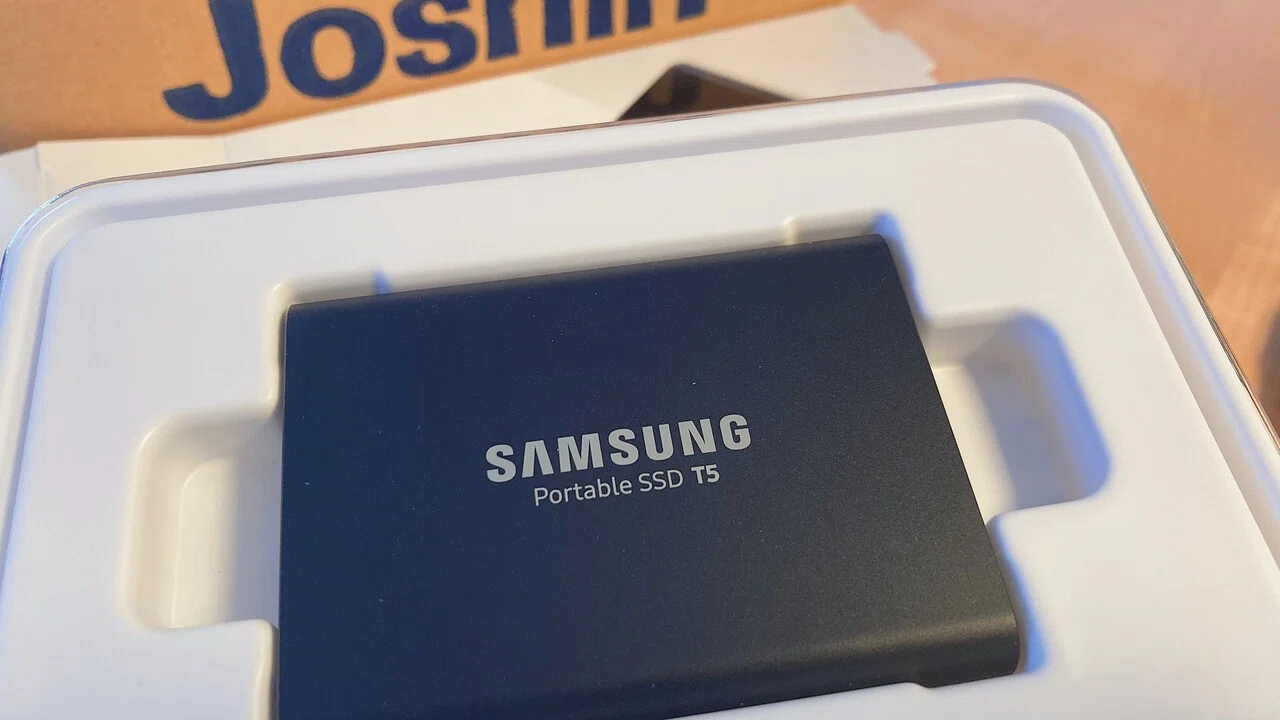 サムスンT5を買ったよ！デザイナーの必需品。サルでも分かるHDDとSSDの