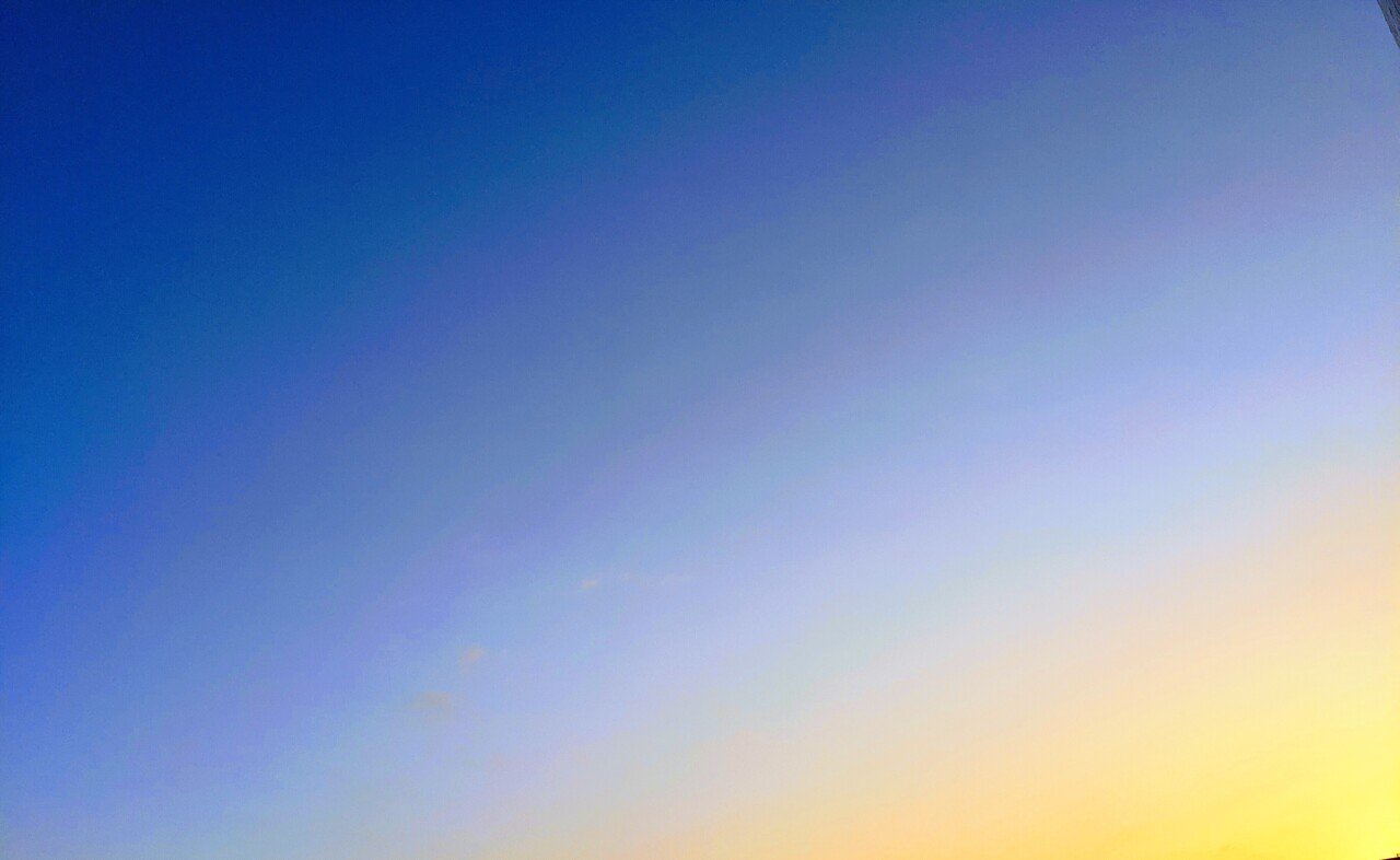 朝の空 グラデーションが夢のようです Ryu Sa の空 Note