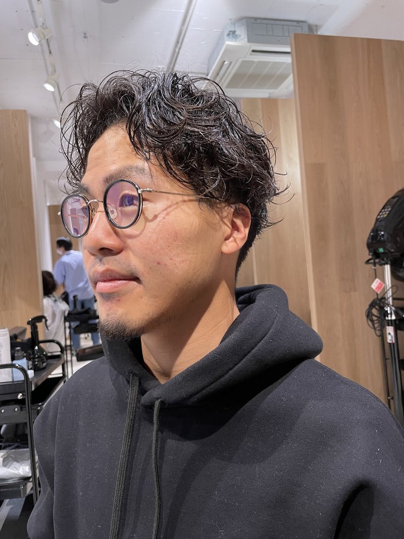 メンズパーマの持ちってどれくらい アフターケアで持ちをよくしよう ヒロセ フミアキ モチベーショナル美容師 Note