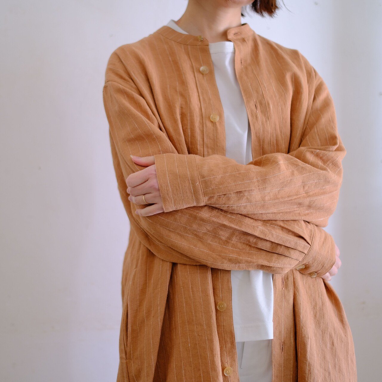 ひとつの服をいろんな風に。新作ドレス「Back pin tuck dress」｜SALUÉ