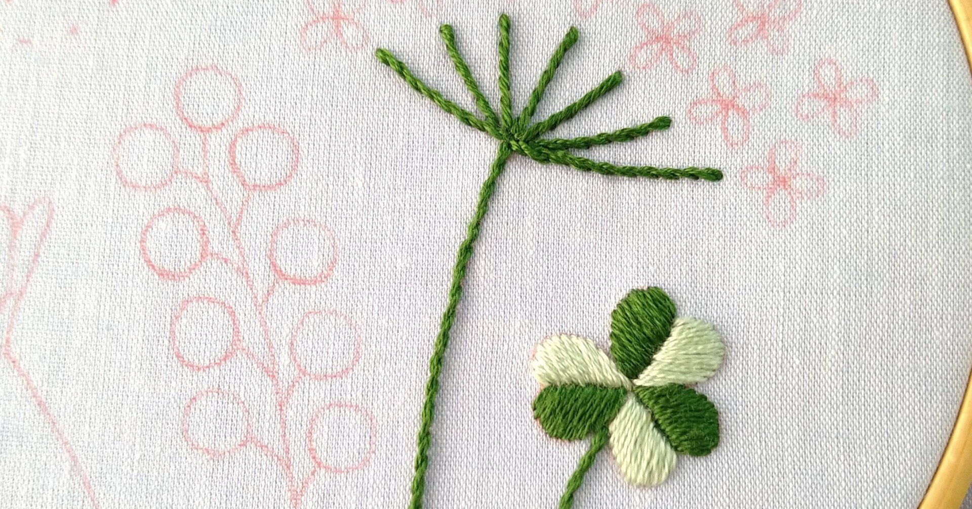 ボタニカルの刺繍枠キットを作ろう* ステップ4 〜ノラニンジンの刺繍1