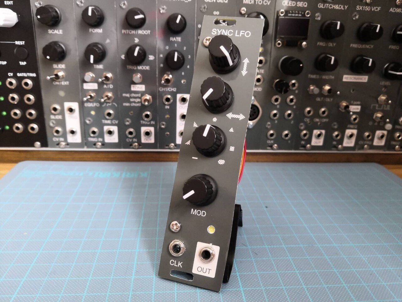 600円で作るSYNC LFOモジュール-モジュラーシンセ自作|HAGIWO 600円で作るSYNC LFOモジュール-モジュラーシンセ自作|HAGIWO