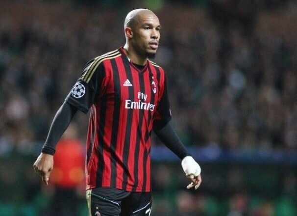 ACミラン　13-14 楽天市場】ACミラン 2013/14 ホーム #22 KAKA' カカ アディダス