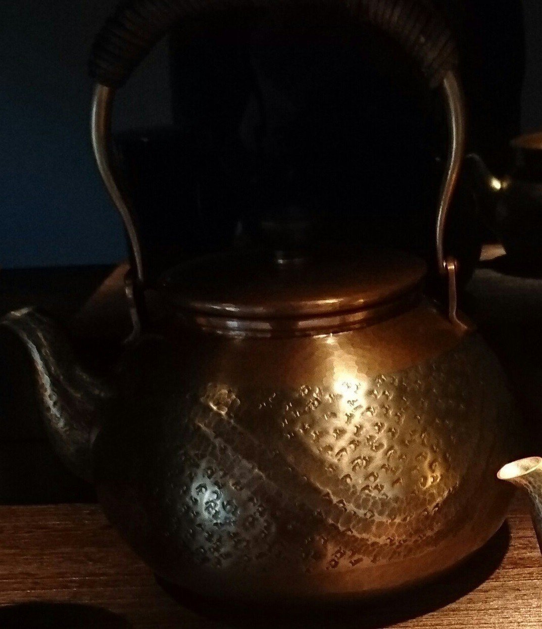 鎚起銅器高橋重弘作　鎚起銅器　 茶托5枚セット　桐箱付き 燕市が世界に誇る鎚起銅器！！｜高橋佑太