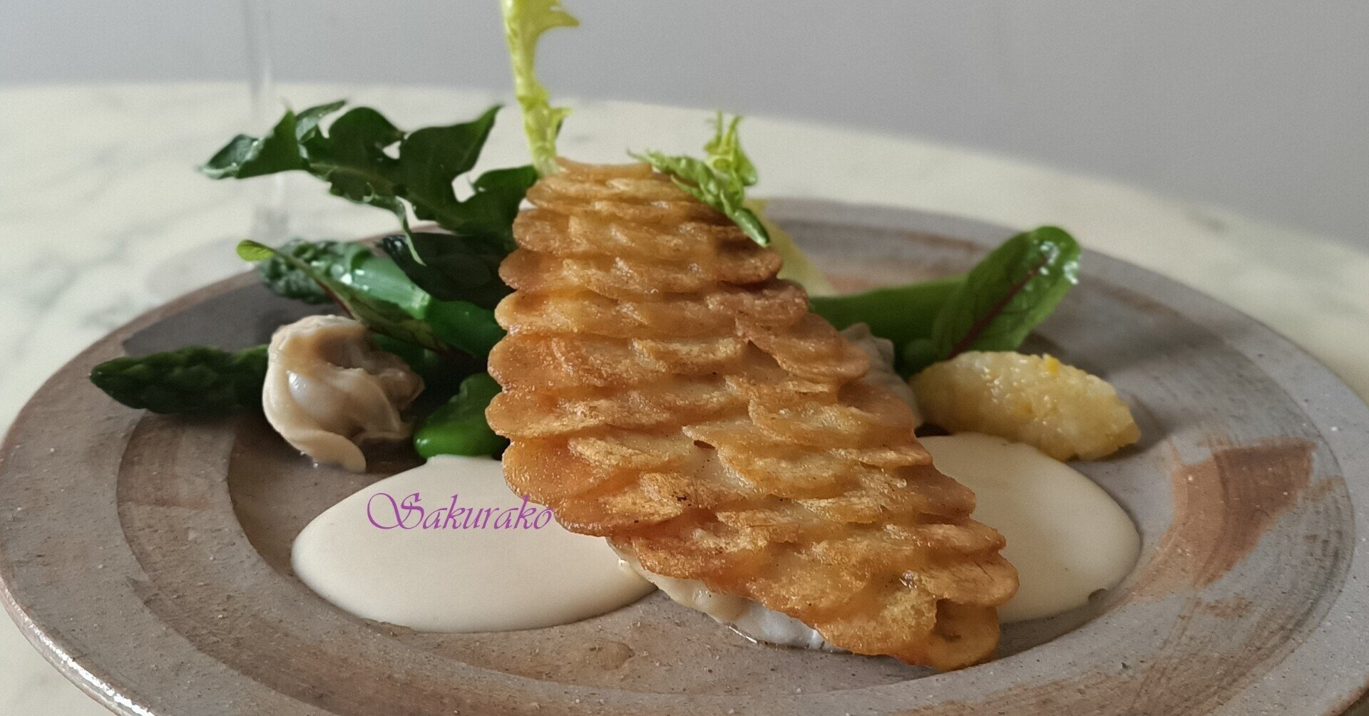 ヒメジのポワレ ジャガイモのウロコソテーとポールボキューズ Sakurakoparis Note ヒメジのポワレ ジャガイモのウロコソテーとポールボキューズ Sakurakoparis Note