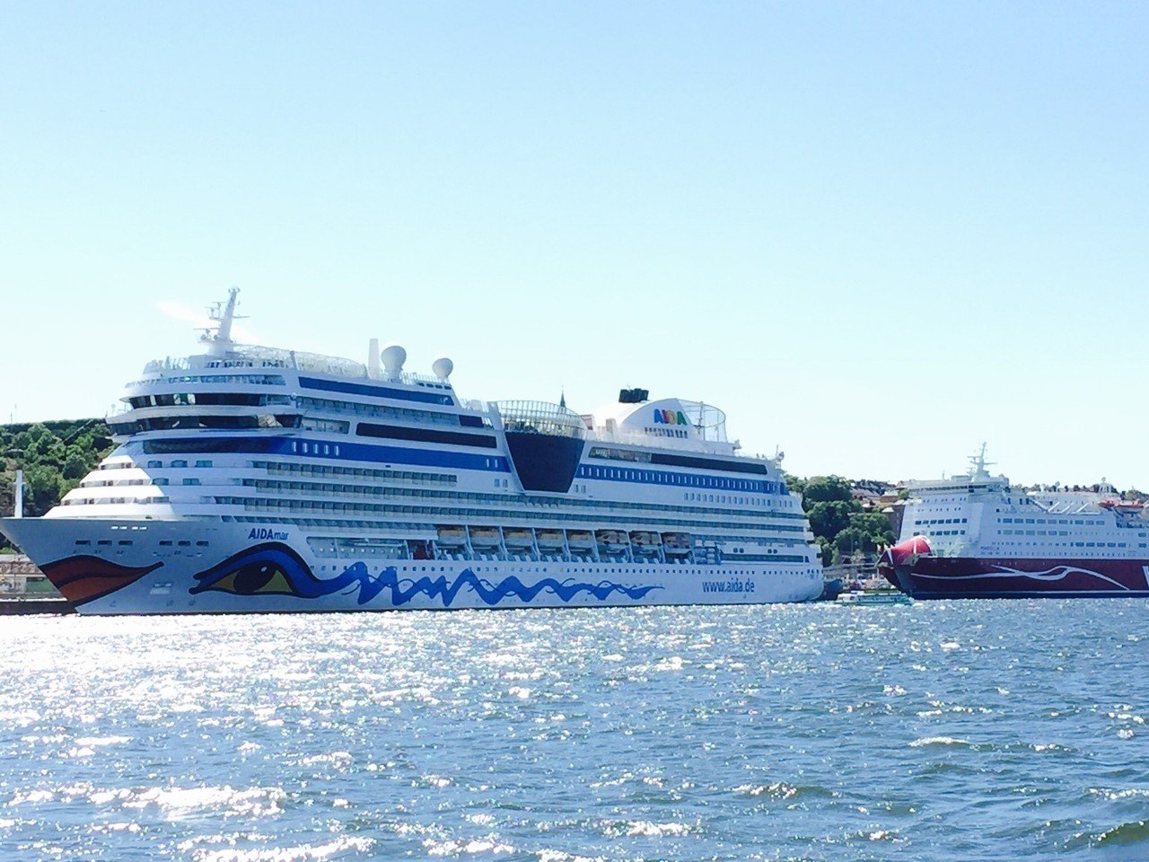 北欧ストックホルムの湖の風景 ブルセリド由香 Swedenstyle Note