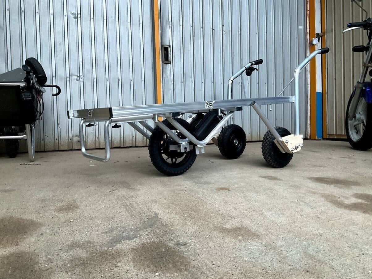 電動ネコ”をみかん農家が続々導入！人力だった猫車を電動化する大人気