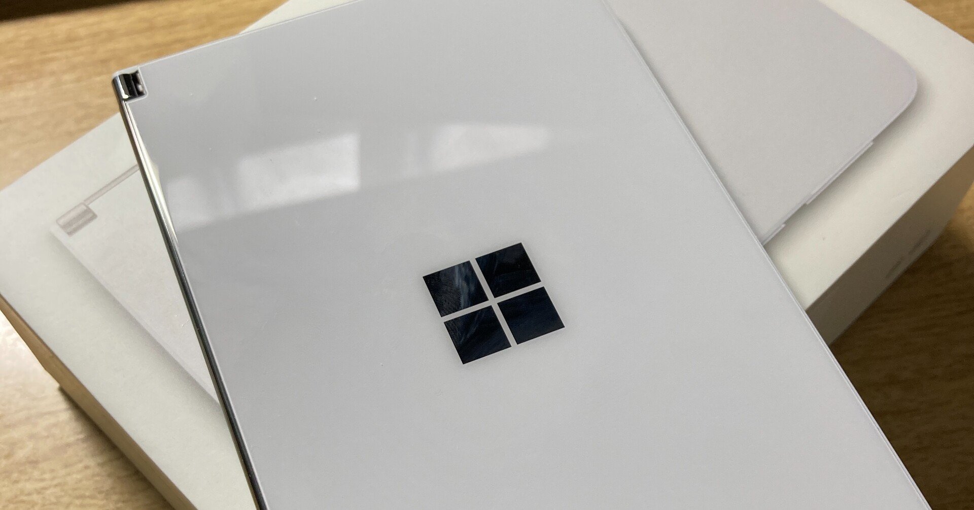 開封の儀】Microsoft Surface Duo|むーの外部記憶 開封の儀】Microsoft Surface Duo|むーの外部記憶
