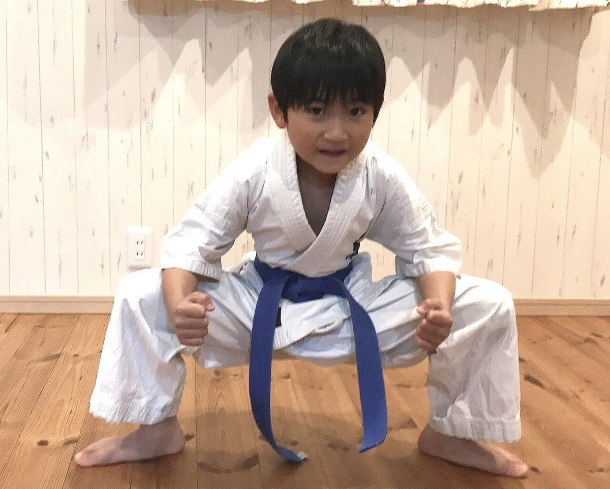 晄シコ