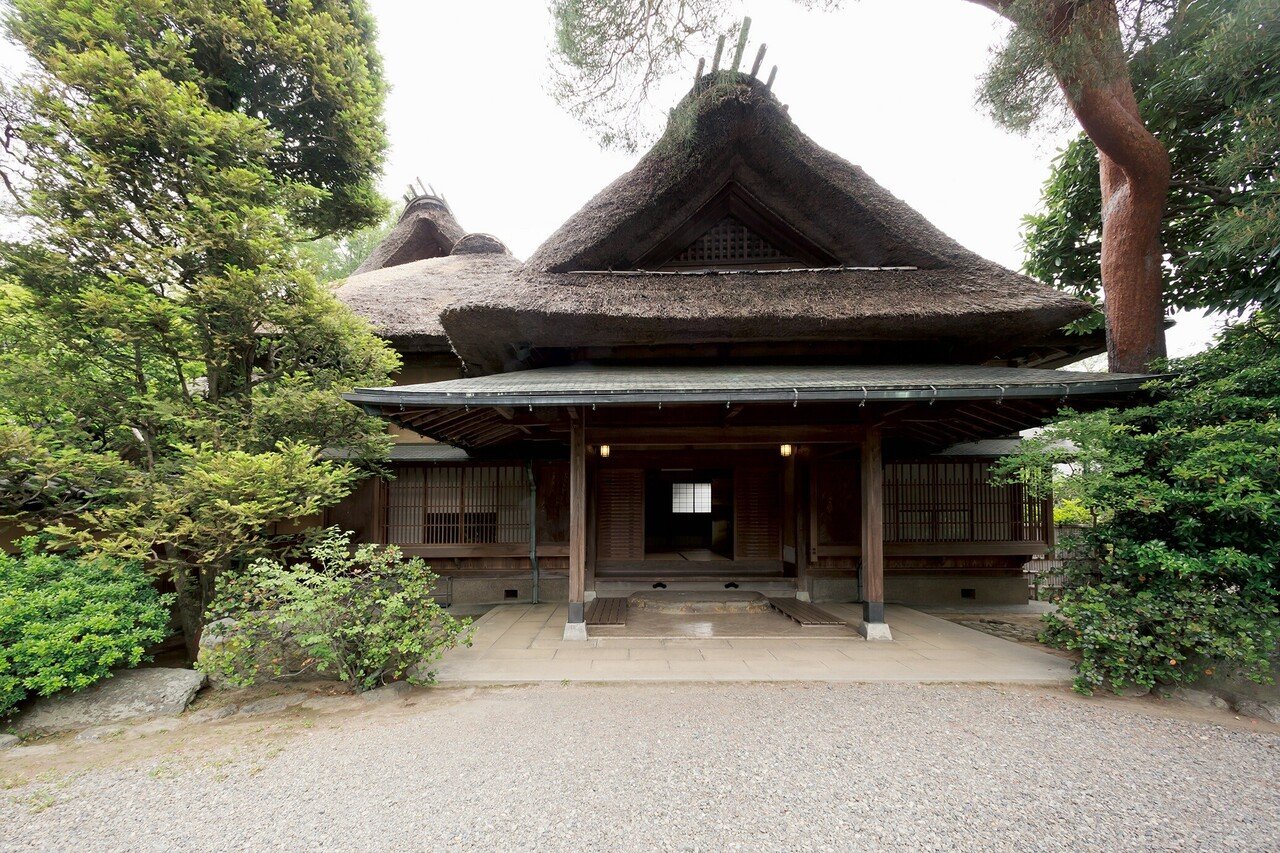 近代和風建築を代表する、豪農風・書院・数寄屋を調和させた「遠山邸