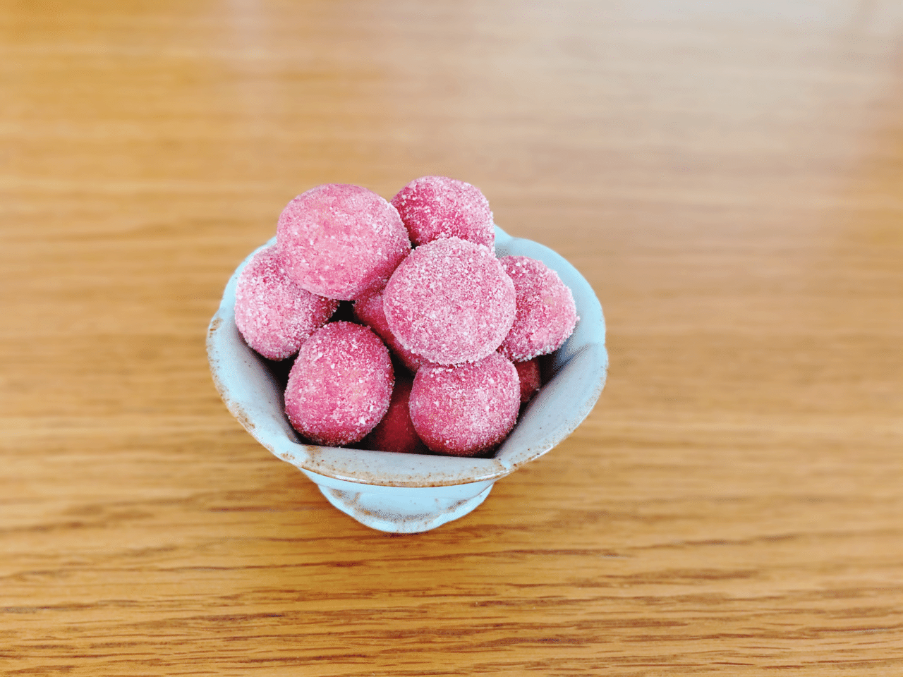 いちごのスノーボール Suzu Note いちごのスノーボール Suzu Note