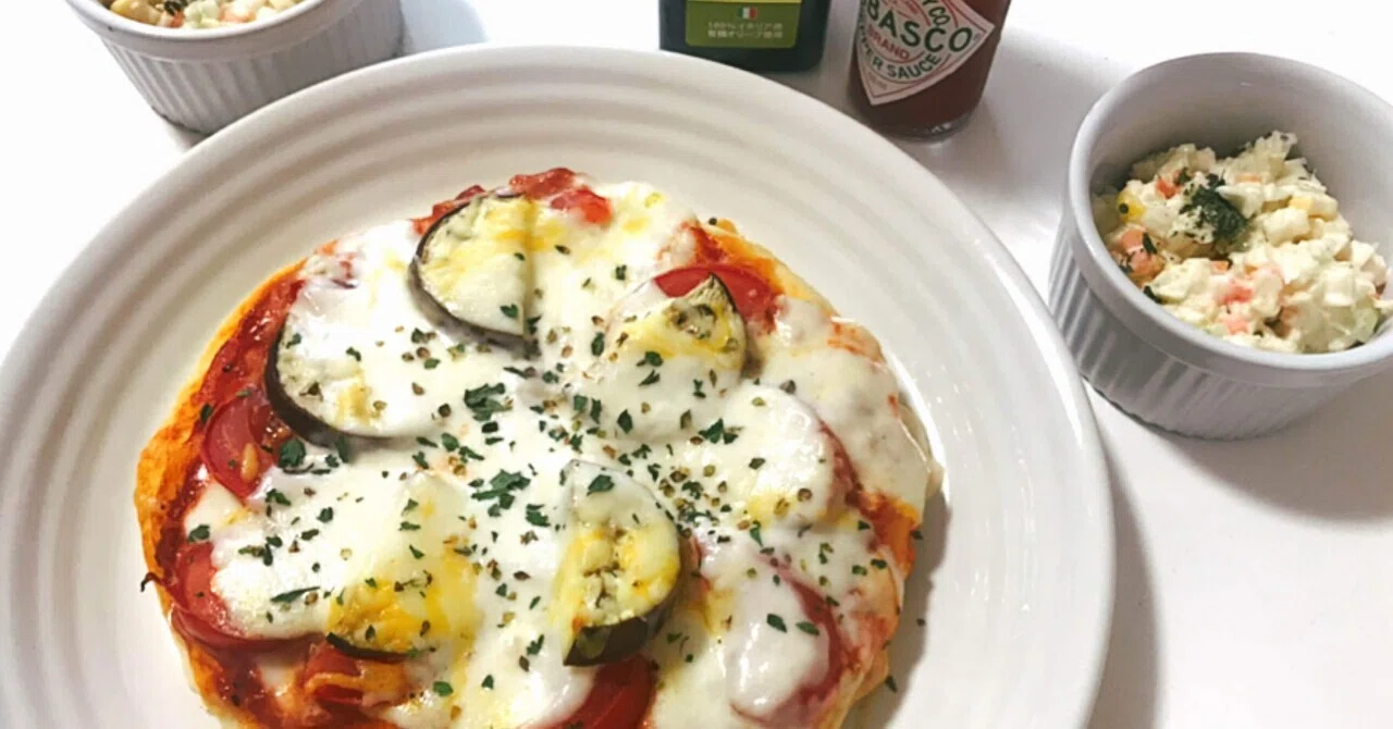 Wednesday lunch, the long-awaited pizza... bread!｜あや