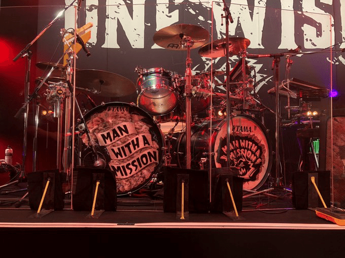 祈りの狼煙があがるとき 〜MAN WITH A MISSION「ONE WISH TOUR」初日