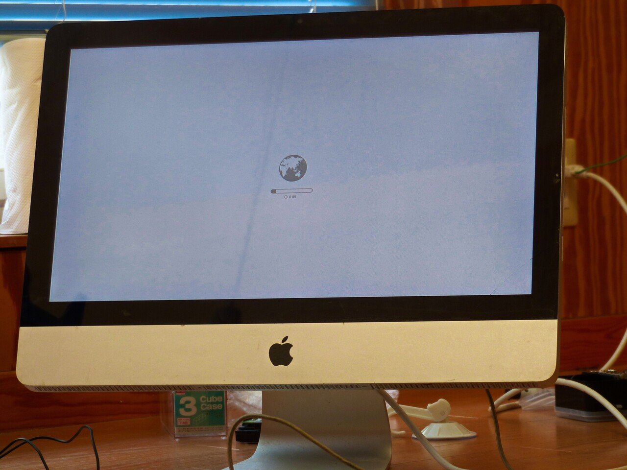 アンチApple原理主義者、iMacを液晶モニターに改造してしまう