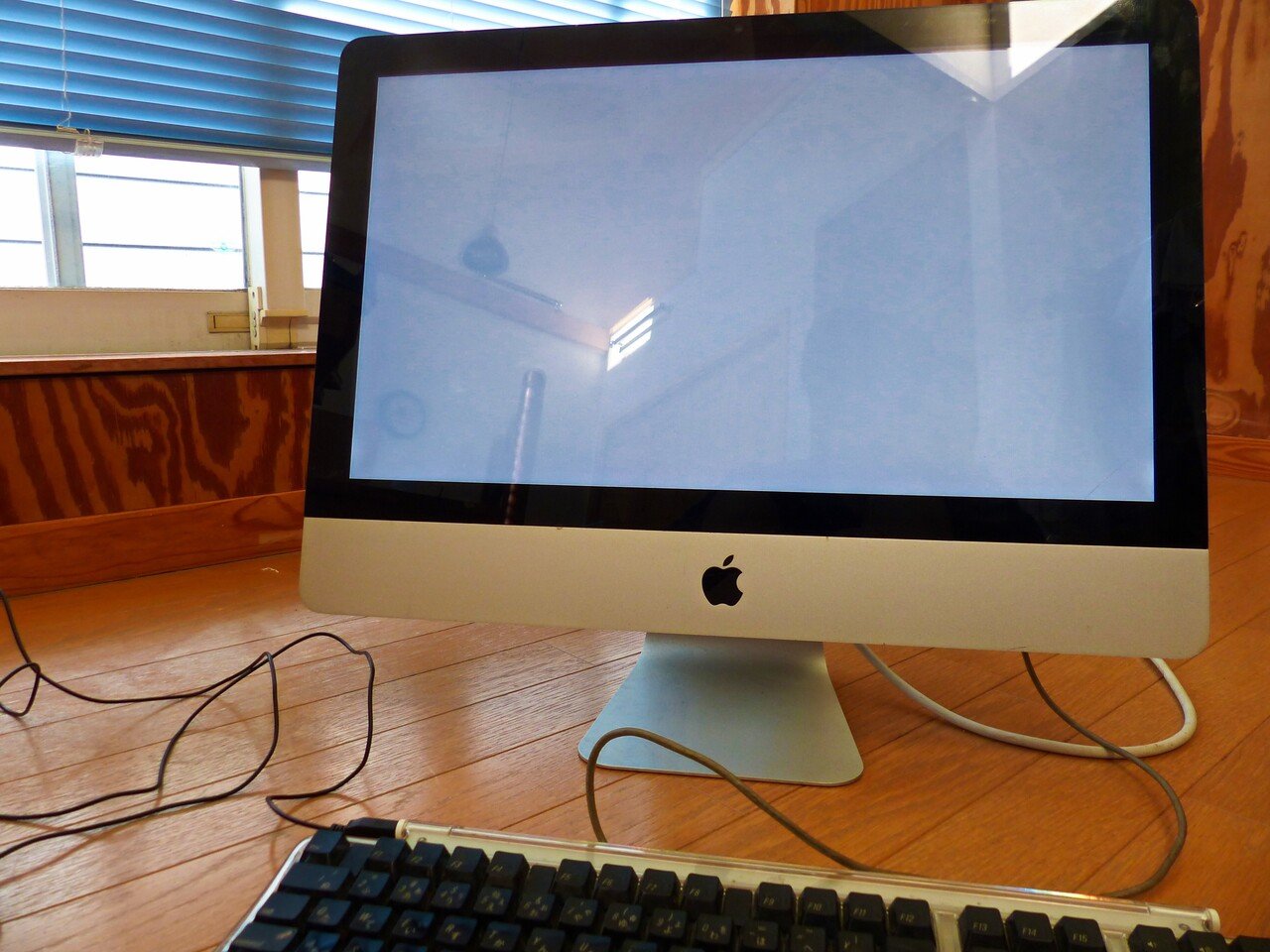 アンチApple原理主義者、iMacを液晶モニターに改造してしまう アンチApple原理主義者、iMacを液晶モニターに改造してしまう