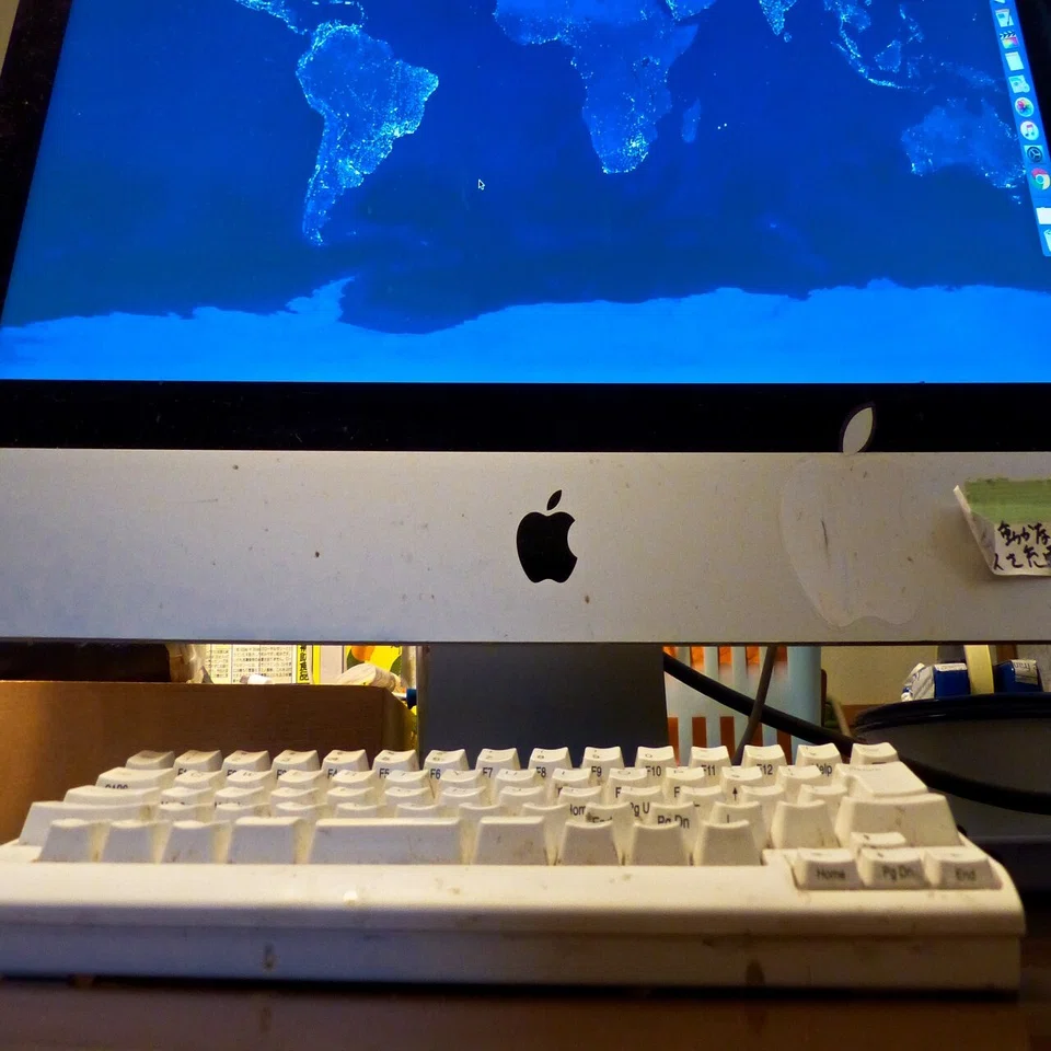 アンチApple原理主義者、iMacを液晶モニターに改造してしまう｜じょじょ