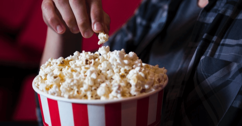 ポップコーンを食べるためだけに映画館に通っていた男 ましかく君 閣下くん Note ポップコーンを食べるためだけに映画館に通っていた男 ましかく君 閣下くん Note