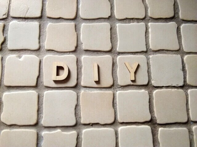 ピアノの防音対策でdiyを壁や窓や床にする方法は 毛布をピアノの後ろにつけることで効果はある 高橋ピアノ調律 Note