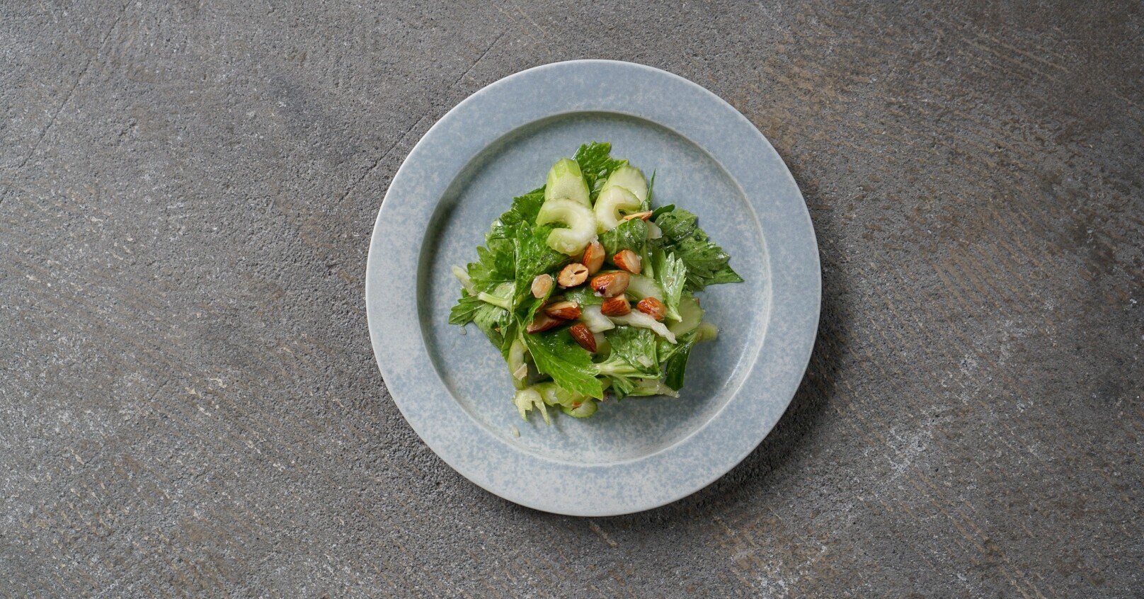 セロリとナッツのサラダ 春分 のおうち養生レシピ 2 台所の医学 By Laboratory For Well Being Note セロリとナッツのサラダ 春分 のおうち養生レシピ 2 台所の医学 By Laboratory For Well Being Note