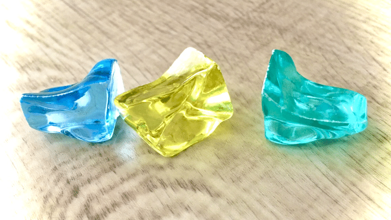 今日は何して遊ぼうか 保育士的遊びの発想を共有 1つの素材から一緒に遊びを作ってみましょう そーや おもちゃコンサルタント 保育士 Note