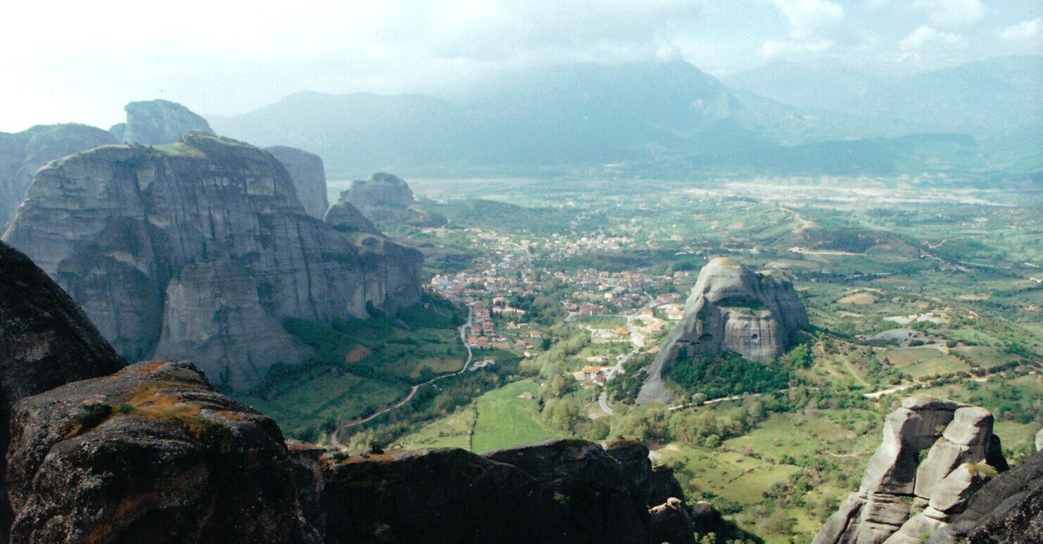 45 岩山の禁欲世界 ＠ギリシャ・メテオラ｜Masa@kamejikan