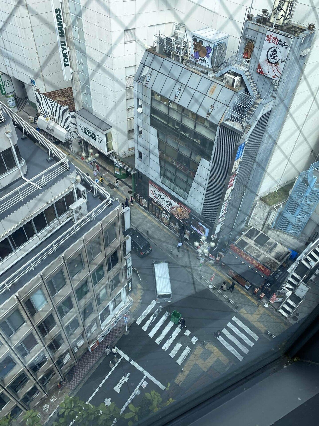 高所恐怖症なのに写真撮ったら 後悔 窓際の席が無理すぎて 交換来てもらったのでした Byなつねえ 諸葛亮孔明 Note