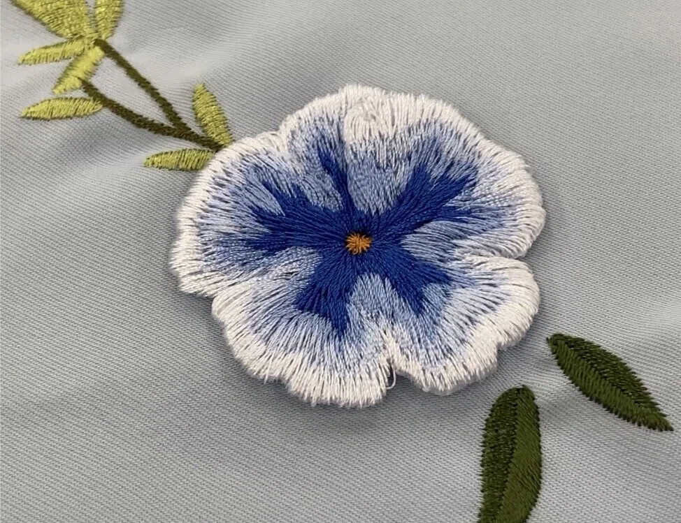 春にオススメの二次加工(刺繍・プリント・エンボス)をご紹介！｜有限