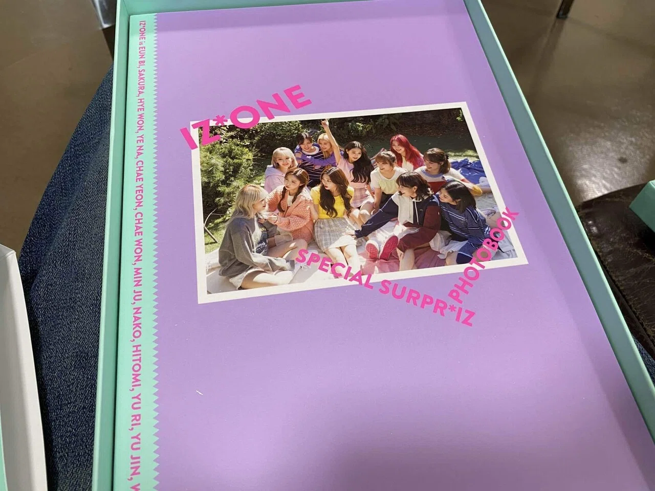 特典盛りだくさん。IZ*ONEのフォトブック『SPECIAL SUPER *IZ』を購入