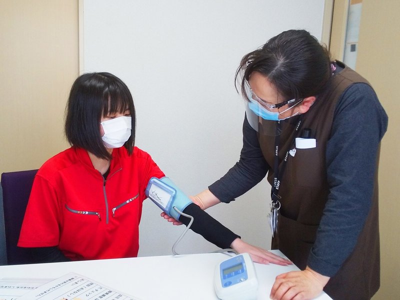 いらすとや 看護師 血圧