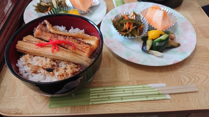 【写真7】アナゴ丼