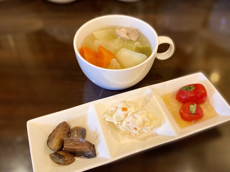 04.ATSUMI食堂の副菜とスープ