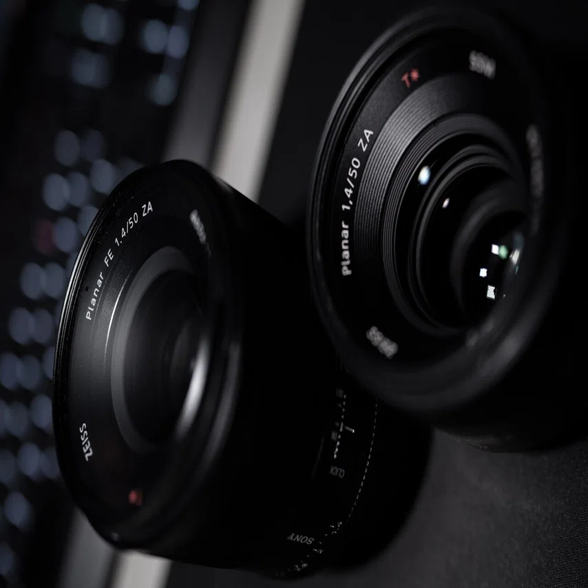 Planar T* FE 50mm F1.4 ZAとPlanar T* 50mm F1.4 ZA SSM｜よしだ