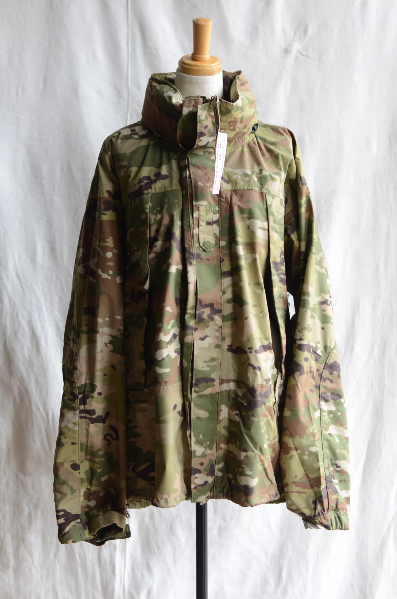 新品未使用タグ付き US ARMY ECWCS GENⅢ LEVEL7 PRIMALOFT WILD