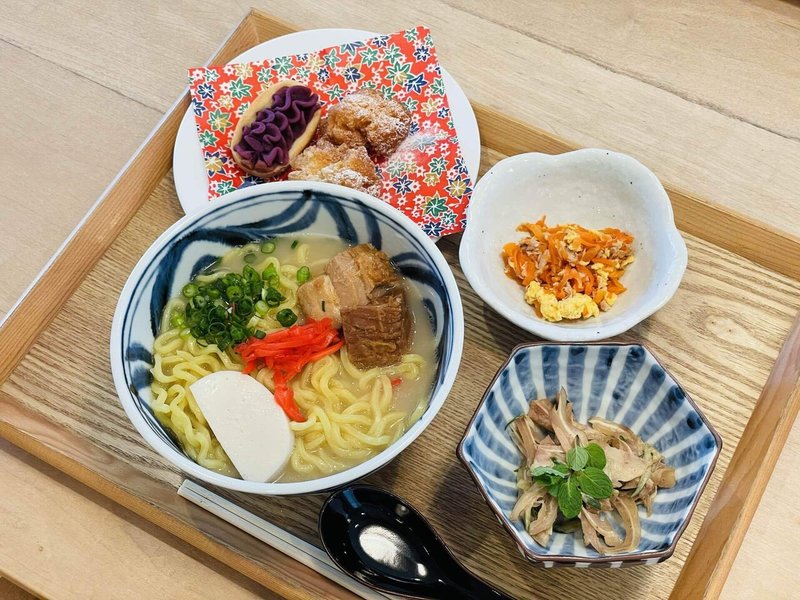 銀木犀 柏 今月のリクエスト食はおきなわ ん O 銀木犀 柏 Note