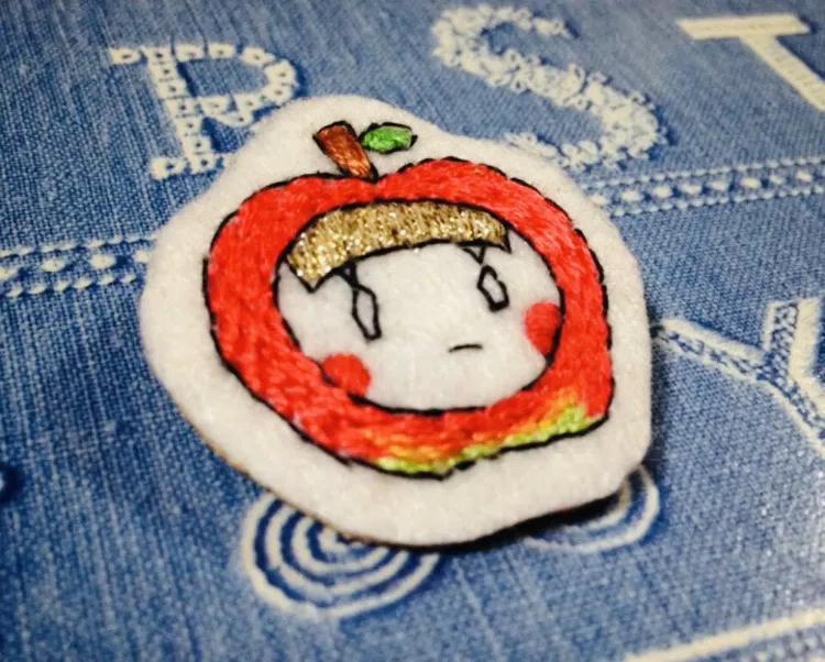 刺繍少女図鑑⑨『リンゴちゃん』｜TOMO
