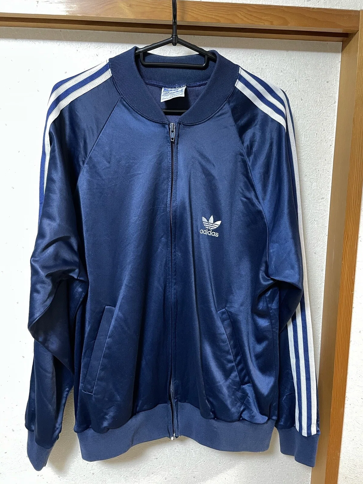 adidasのジャージが好き【持ってるもの編】|ろち adidasのジャージが好き【持ってるもの編】|ろち