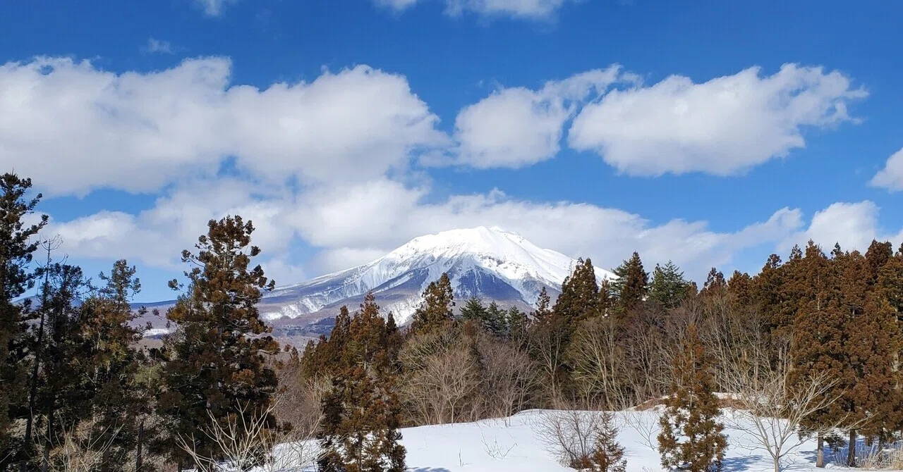 春の雪景色;岩木山｜白神鳴子@野生動物ライフハック