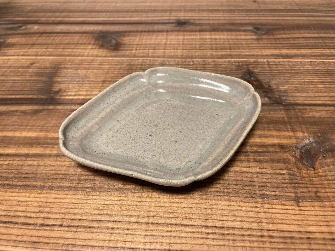 新品未使用 余宮隆さん 青 木の葉皿 2021.3.20（土）続・器を買いに｜二宮なゆみ