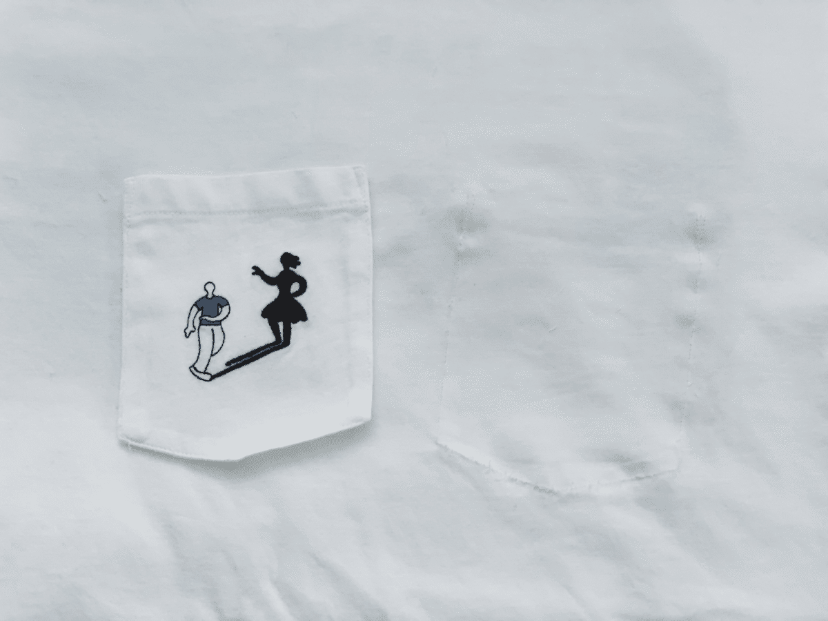 ユニクロ×村上春樹のTシャツを自分好みに改造した話｜みさこみさこ