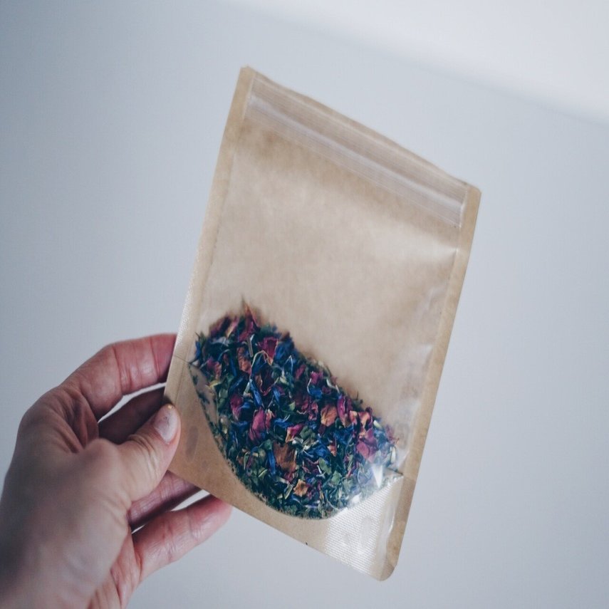 設立一周年 感謝の気持ちを 煎茶 ハーブ に込めて 美濃加茂茶舗のお茶の定期便4月号 美濃加茂茶舗 Note
