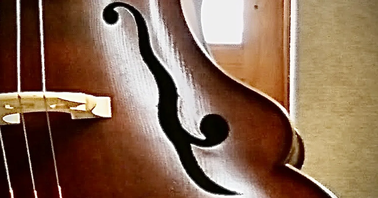 深淵をのぞく時、深淵もまたこちらをのぞいているのだ」：fホールの