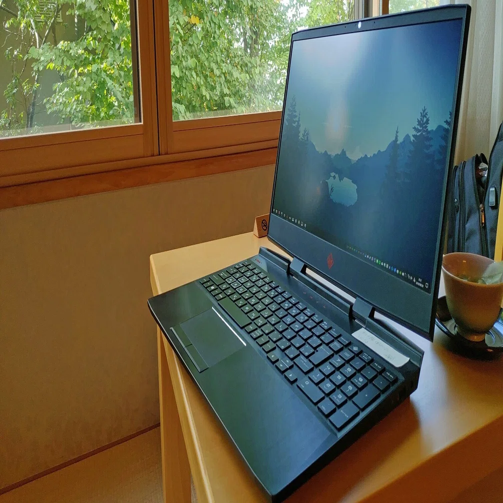 ゲーミングノートPCを2年間持ち歩いた正直な感想 - OMEN by HP 15｜Zoopy